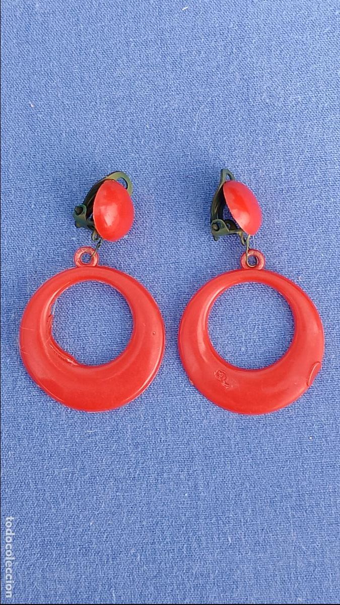 Vestidos Mu&ntilde;ecas Espa&ntilde;olas: Antiguos pendientes rojos de sevillana, para mu&ntilde;ecas