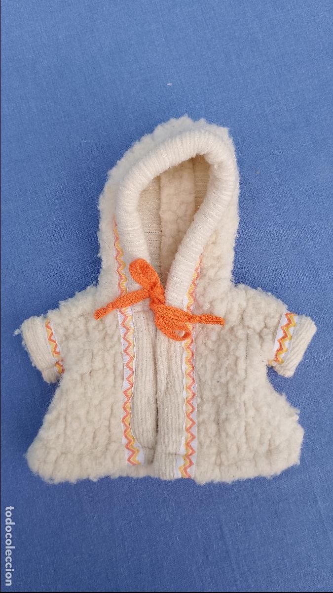 Vestidos Mu&ntilde;ecas Espa&ntilde;olas: Antiguo abrigo con capucha original de mu&ntilde;eco Baby Mocos&iacute;n de Toyse