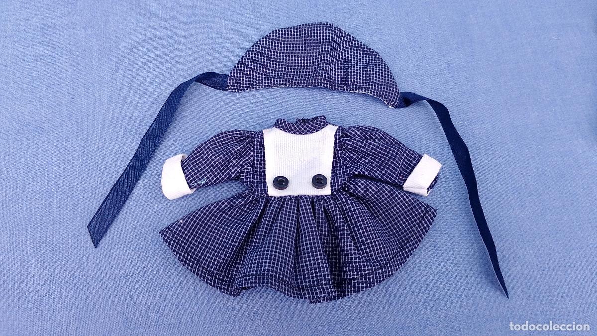 Vestidos Mu&ntilde;ecas Espa&ntilde;olas: Antiguo conjunto de vestido y gorro de mu&ntilde;eca Mariguita P&eacute;rez reedici&oacute;n Altaya