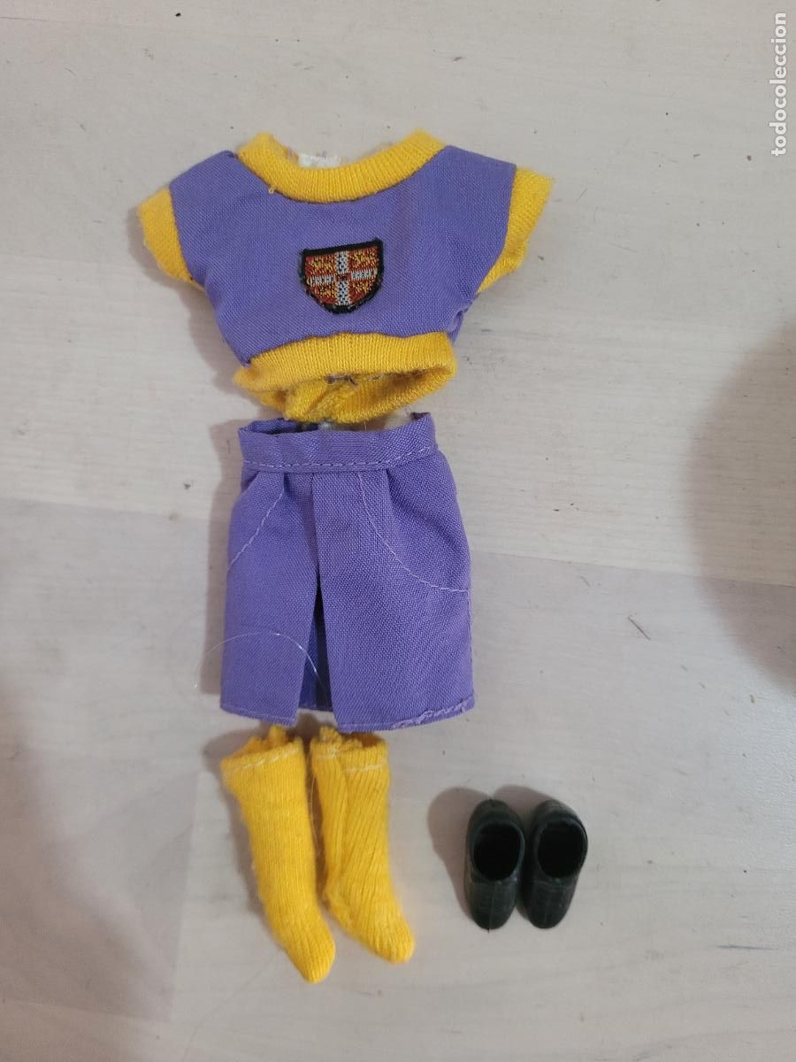 Vestidos Mu&ntilde;ecas Espa&ntilde;olas: conjunto chabel high school con botas negras feber a&ntilde;os 80