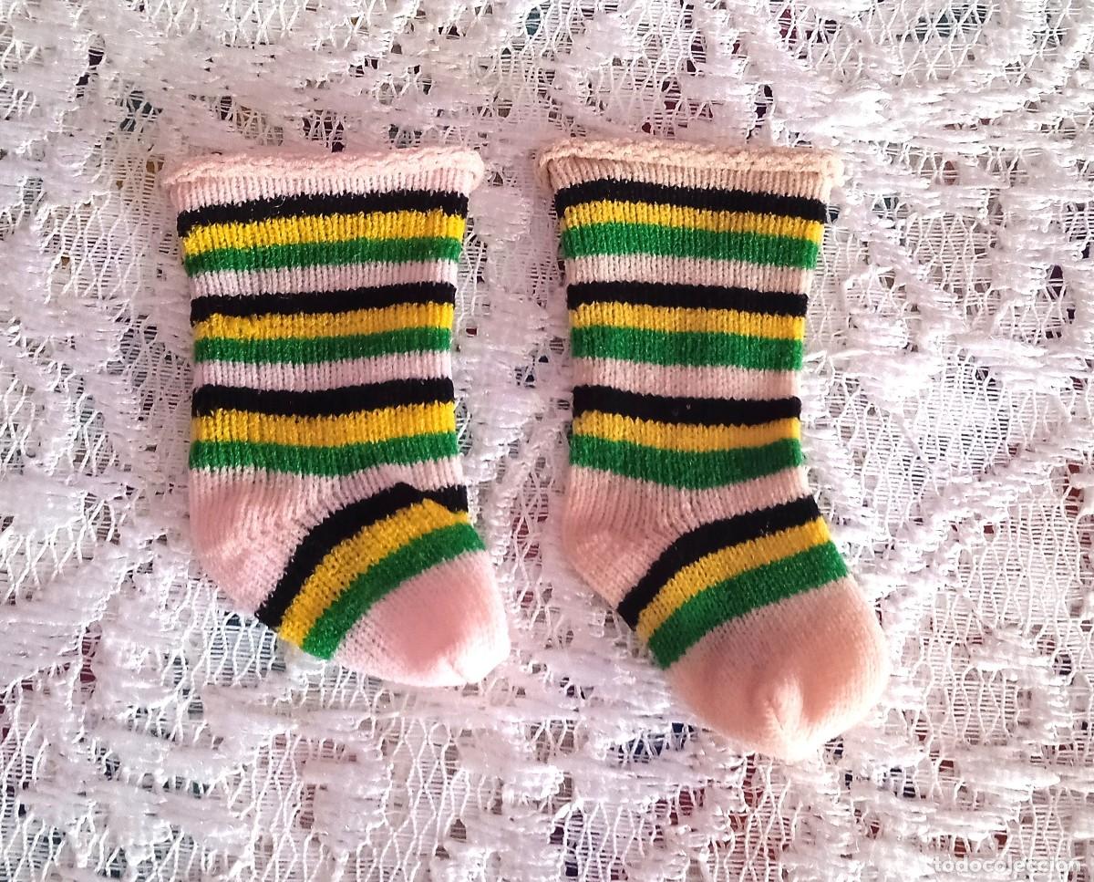 Vestidos Bonecas Espanholas: CALCETINES RAYAS LESLY-CONJUNTO FOLK