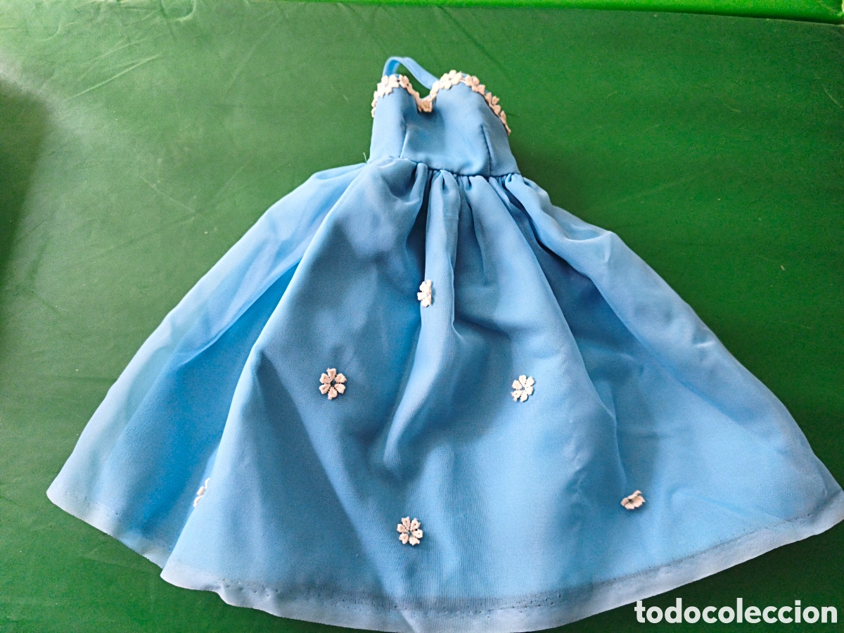 Vestidos Mu&ntilde;ecas Espa&ntilde;olas: Vestido azul con flores. Hecho a mano. A&ntilde;os 70-80