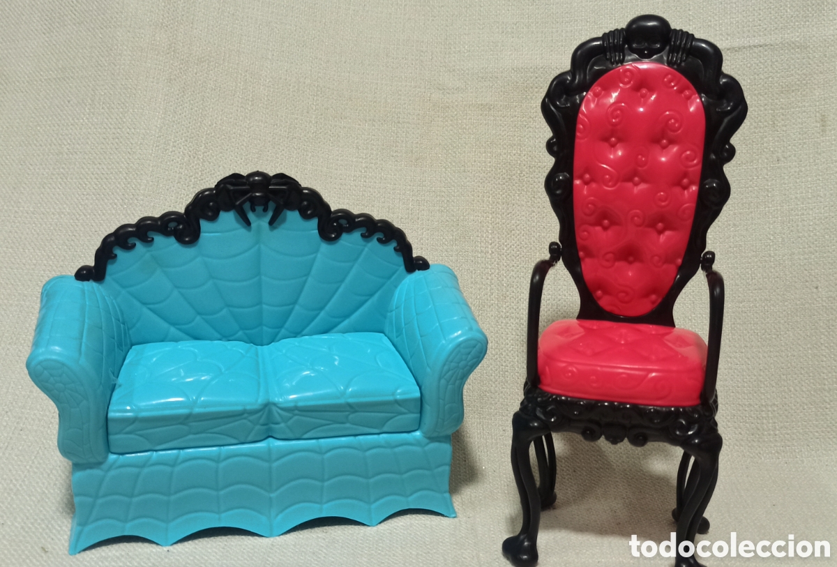 Vestidos Mu&ntilde;ecas Espa&ntilde;olas: Sof&aacute; y Sill&oacute;n Monster High