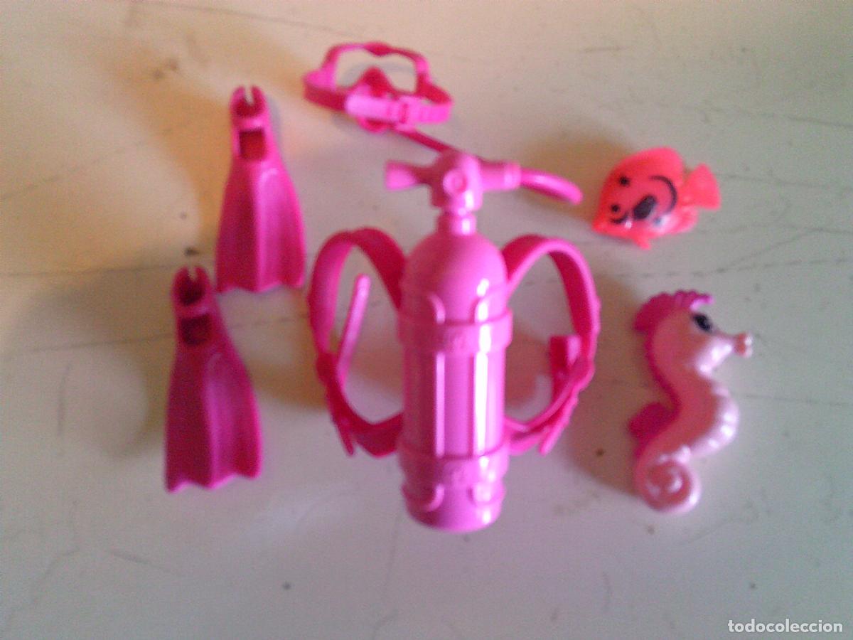 Vestidos mu&ntilde;ecas espa&ntilde;olas: Lote objetos mu&ntilde;eca Barbi piezas buzo