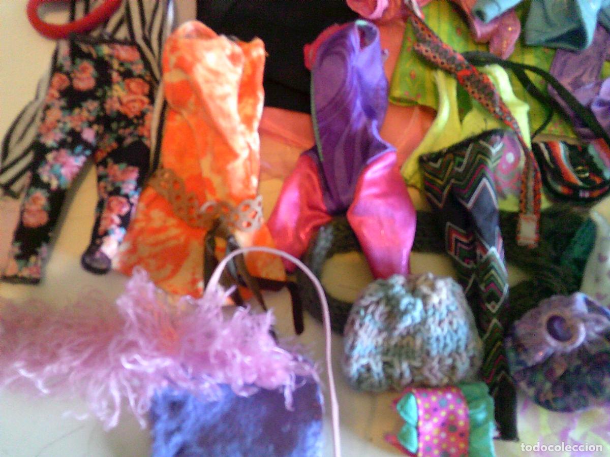 Vestidos mu&ntilde;ecas espa&ntilde;olas: Lote objetos mu&ntilde;eca Barbi ropa - Foto 3