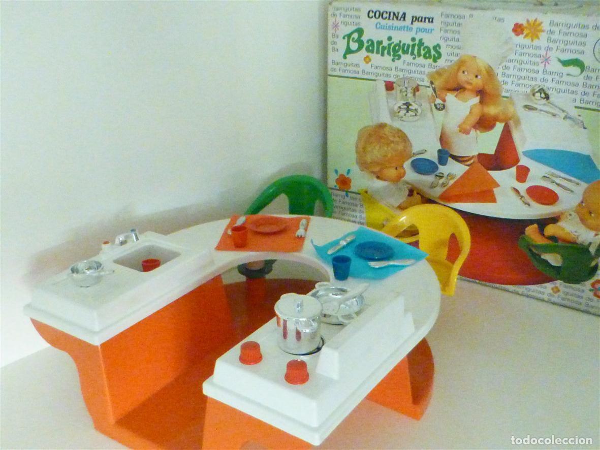 Vestidos mu&ntilde;ecas espa&ntilde;olas: Cocina - Mu&ntilde;eca Barriguitas - Blanco - Cocinita con fregadero y accesorios de cocina - En su caja