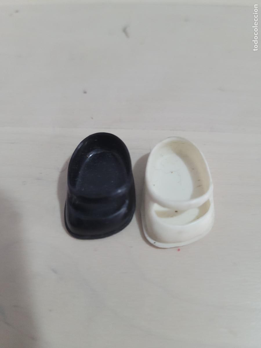 Vestidos mu&ntilde;ecas espa&ntilde;olas: zapato negro y blanco sueltos originales mu&ntilde;eca tin tan tintan famosa