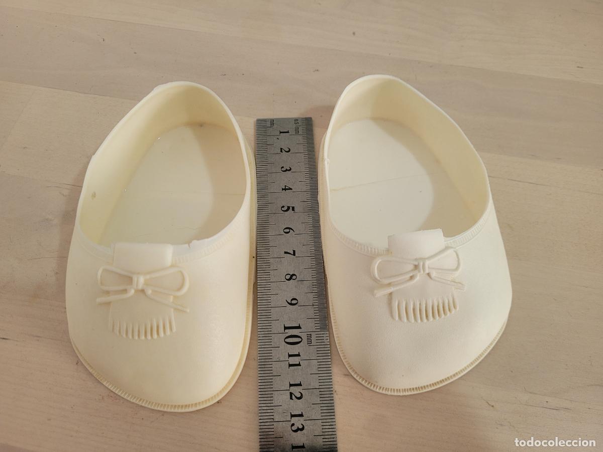 Vestidos mu&ntilde;ecas espa&ntilde;olas: Rosaura Zapatos Mu&ntilde;eca Jesmar Blancos