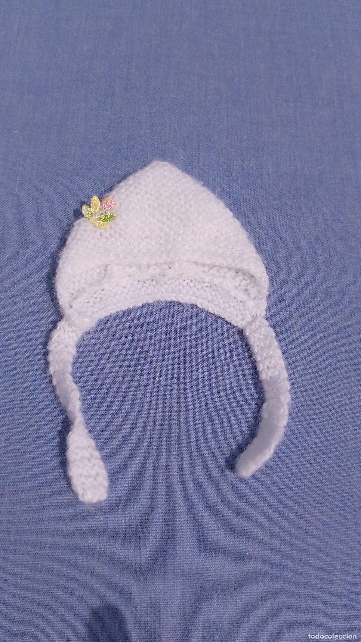 Vestidos mu&ntilde;ecas espa&ntilde;olas: Gorro capota blanco de punto para mu&ntilde;ecas beb&eacute;, v&aacute;lido para Jesmar&iacute;n y Mocos&iacute;n