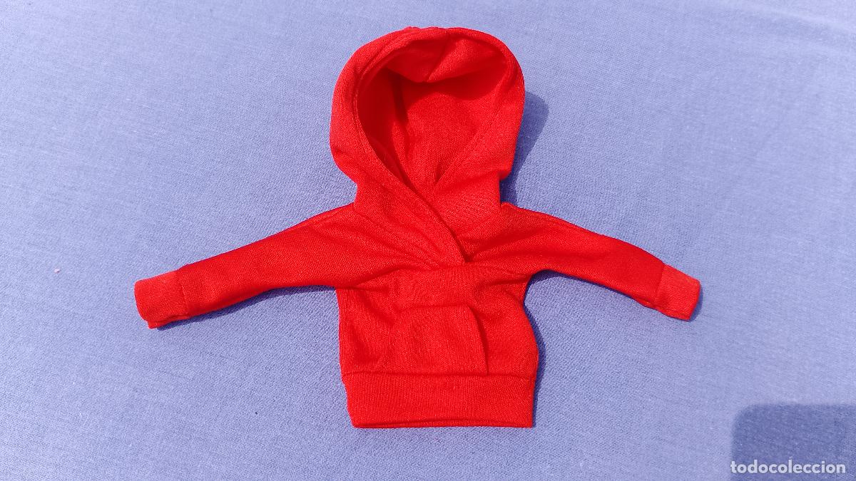 Vestidos mu&ntilde;ecas espa&ntilde;olas: Antigua sudadera roja original del conjunto Candanch&uacute; original de mu&ntilde;eca Sindy de Florido