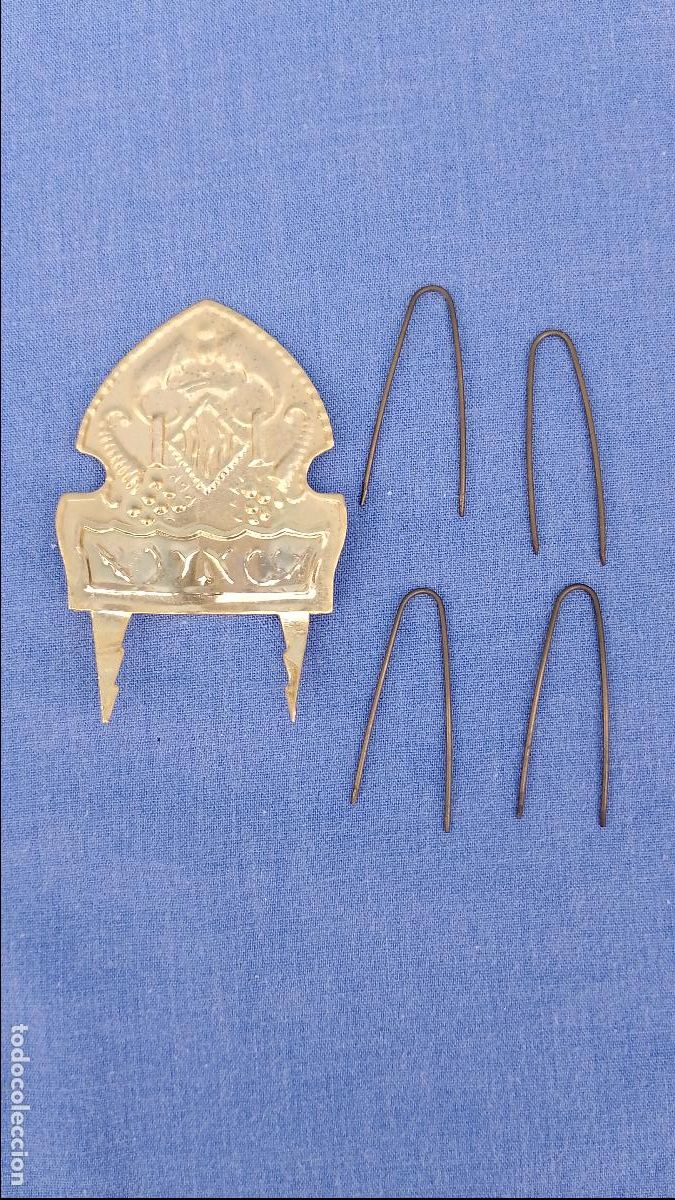 Vestidos mu&ntilde;ecas espa&ntilde;olas: Antigua peineta met&aacute;lica dorada para mu&ntilde;ecas, v&aacute;lida para Nancy