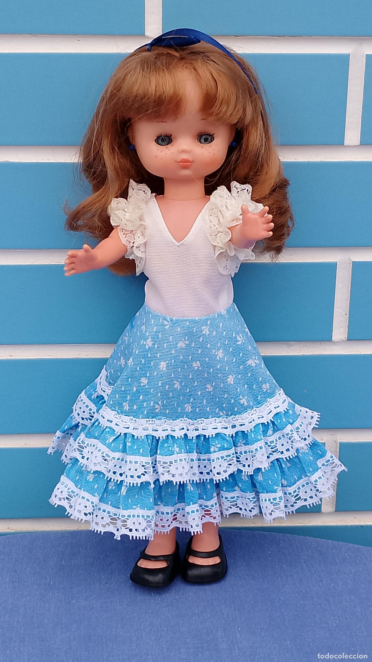 Vestidos mu&ntilde;ecas espa&ntilde;olas: Antiguo vestido para mu&ntilde;ecas maniqu&iacute;, v&aacute;lido para Lesly de Famosa