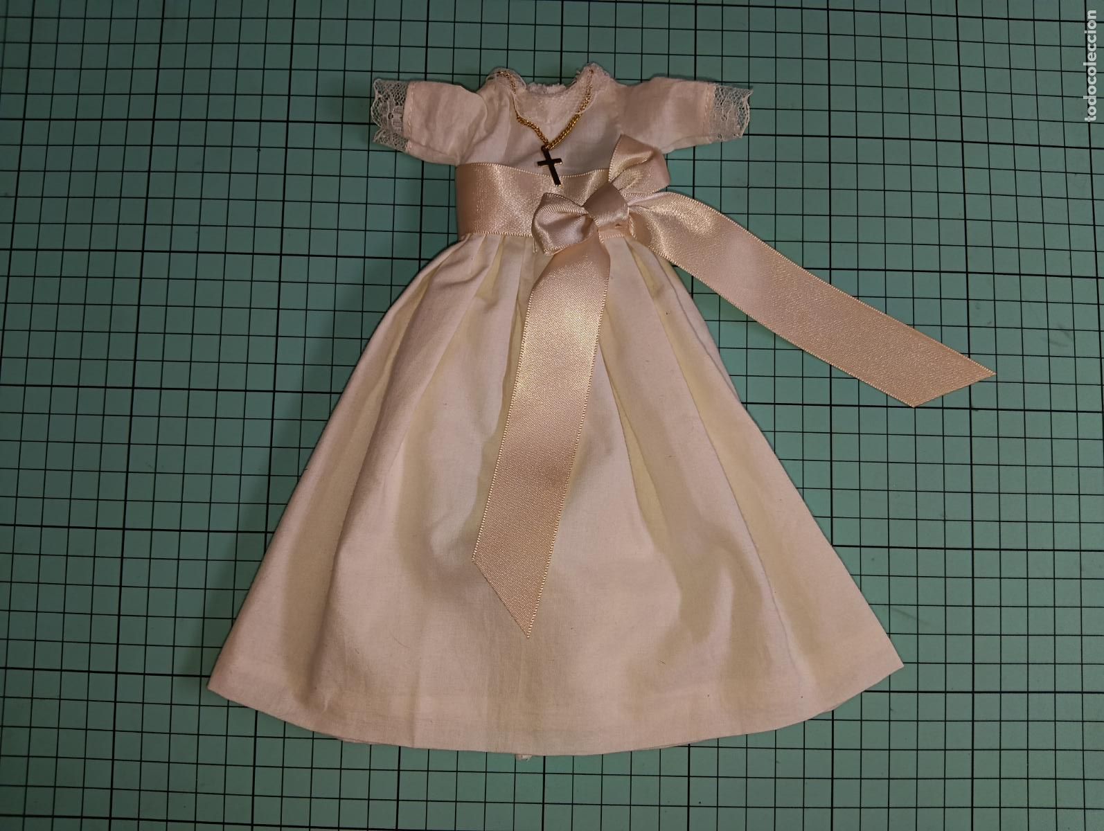 Vestidos mu&ntilde;ecas espa&ntilde;olas: Vestido de comuni&oacute;n de mu&ntilde;eca Lesly reedici&oacute;n