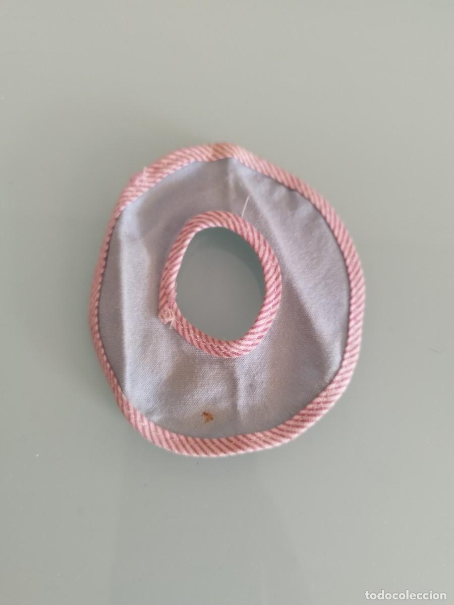 Vestidos mu&ntilde;ecas espa&ntilde;olas: Babero para mu&ntilde;eco, juguete.