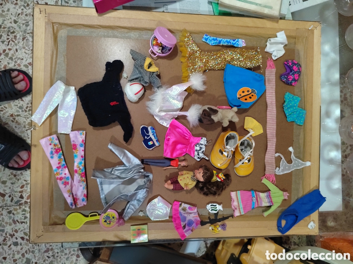 Vestidos mu&ntilde;ecas espa&ntilde;olas: Lote mu&ntilde;ecas y ropa y complementos - Foto 2