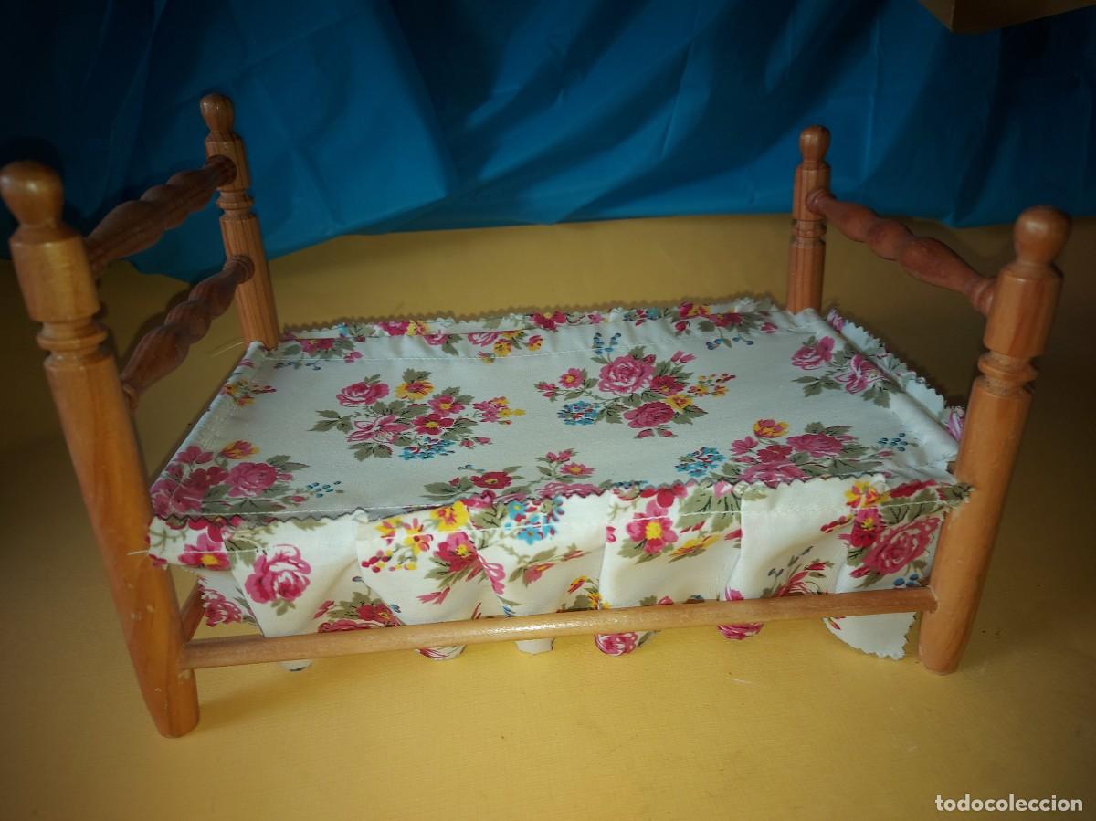 Vestidos mu&ntilde;ecas espa&ntilde;olas: CUNA DE MADERA PARA MU&Ntilde;ECAS