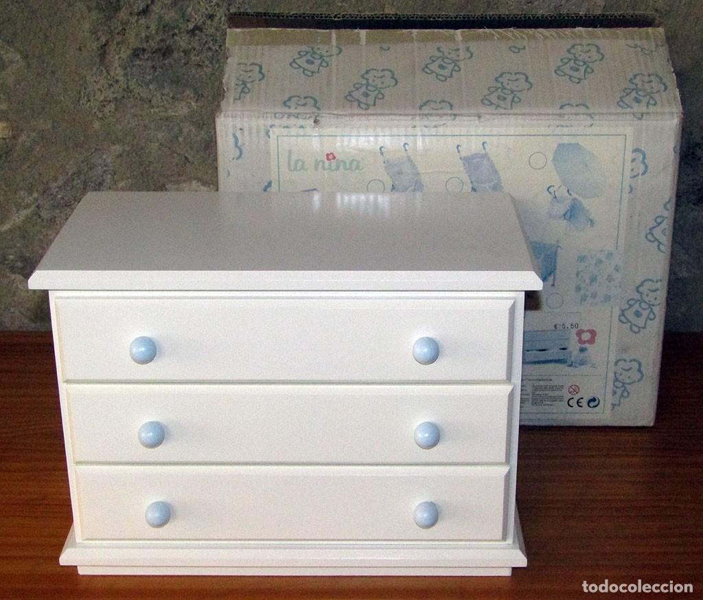 Vestidos mu&ntilde;ecas espa&ntilde;olas: COMODA O CAJONERA DE LA NINA - NUEVA Y EN SU CAJA - MADERA - IMPECABLE - TOYLAND, 2002