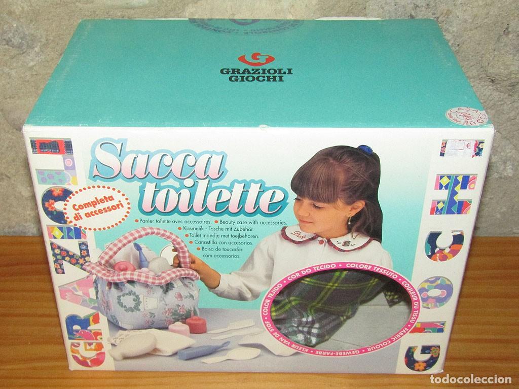 Vestidos mu&ntilde;ecas espa&ntilde;olas: CANASTILLA CON ACCESORIOS PARA MU&Ntilde;ECO - GRAZIOLI GIOCHI - NUEVA Y EN SU CAJA - PRECINTADA