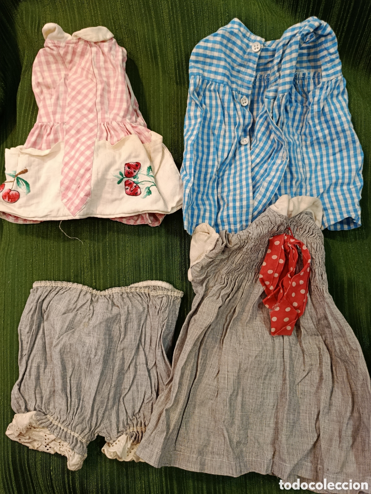 Vestidos mu&ntilde;ecas espa&ntilde;olas: Lote de ropa de mu&ntilde;ecas. 37 piezas - Foto 4