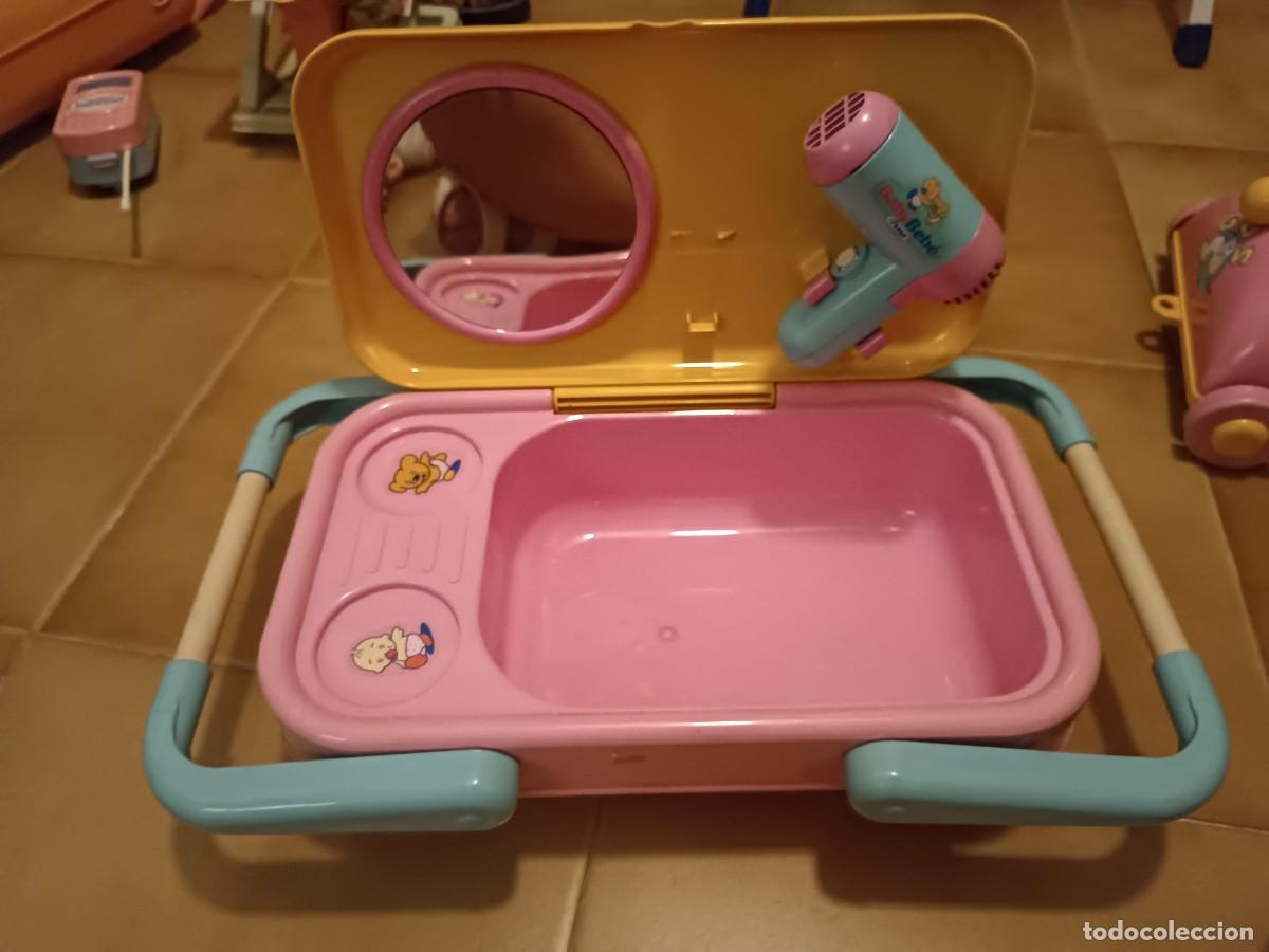 Vestidos mu&ntilde;ecas espa&ntilde;olas: Baby Feber ba&ntilde;o port&aacute;til vintage descatalogado con espejo y secador