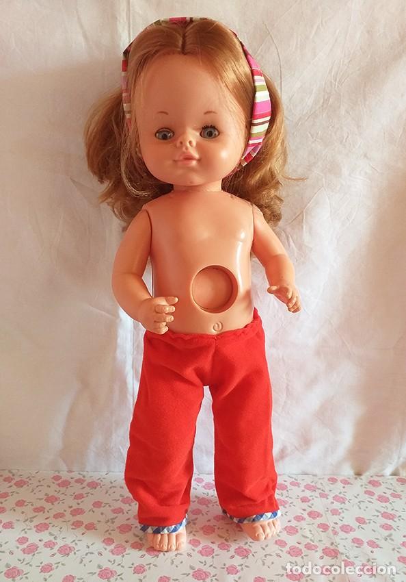 Vestidos mu&ntilde;ecas espa&ntilde;olas: Ropa para mu&ntilde;eca Dolly y Sally, pantal&oacute;n rojo