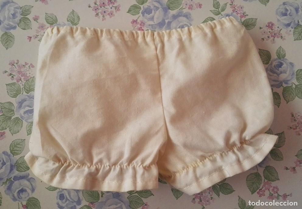 Vestidos mu&ntilde;ecas espa&ntilde;olas: Ropa para mu&ntilde;eca, pololos blancos, braga pantal&oacute;n corto