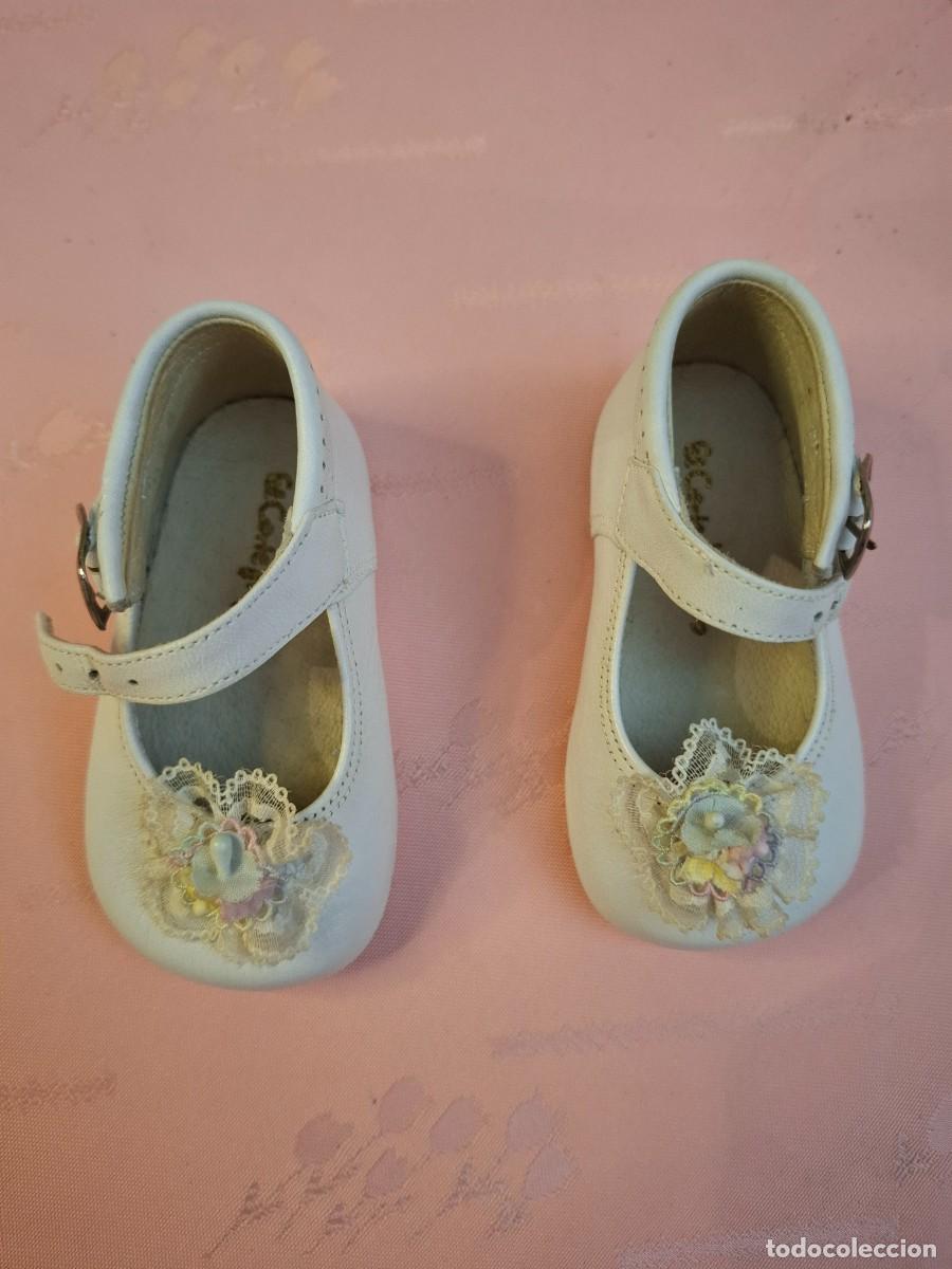 Vestidos mu&ntilde;ecas espa&ntilde;olas: ZAPATOS DE PIEL BLANCOS PARA BEBE O MU&Ntilde;ECA