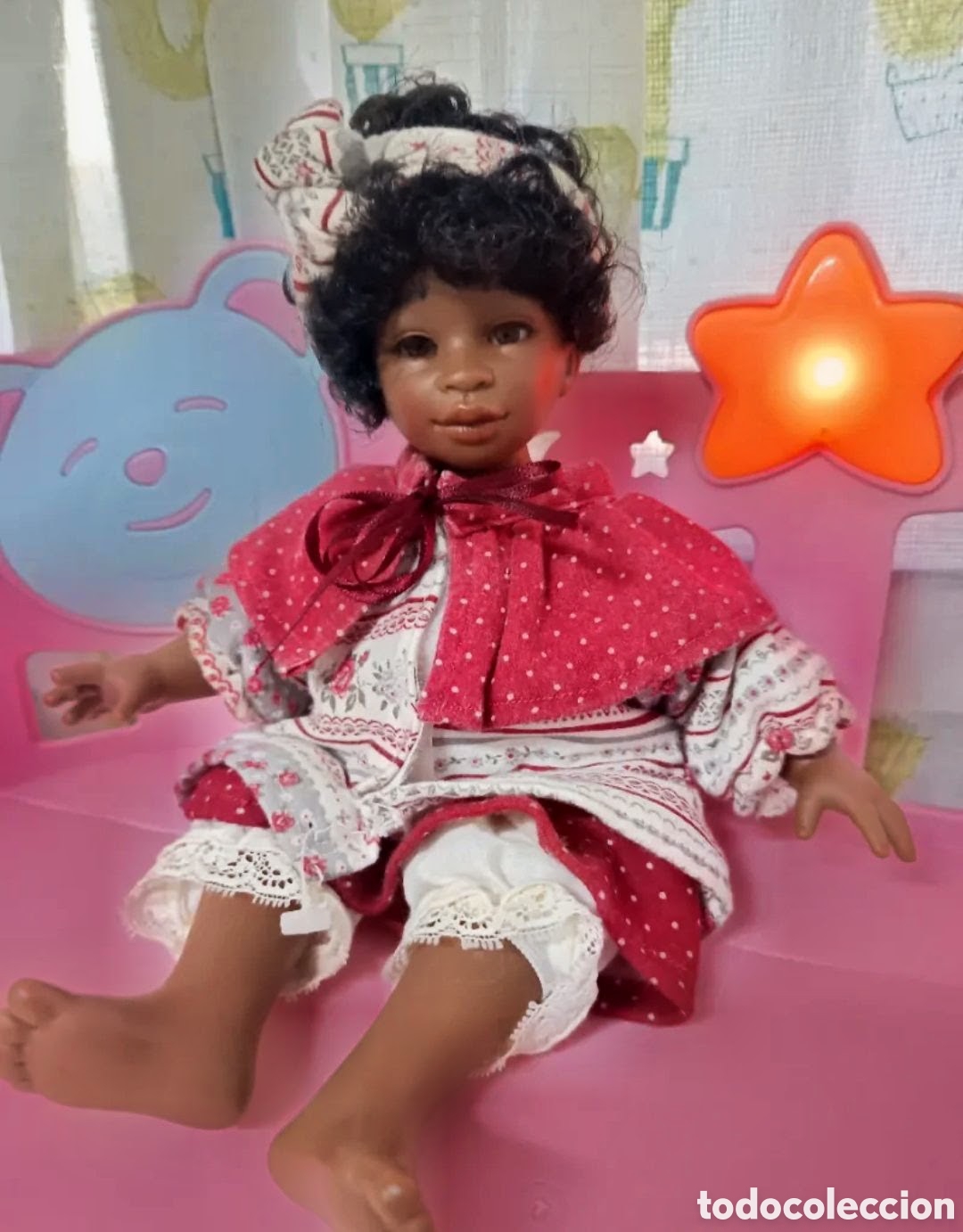 Vestidos mu&ntilde;ecas espa&ntilde;olas: Bell&iacute;sima Mu&ntilde;eca de piel negra de 30 cm La B&aacute;mbola