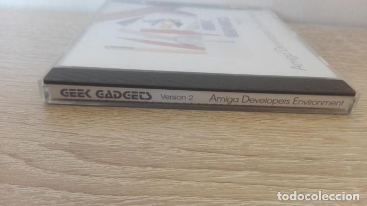 Videojuegos y consolas: GEEK GADGETS VERSION 2 - AMIGA DEVELOPERS ENVIRONMENT - CRONUS - COMMODORE AMIGA CD ROM - A&Ntilde;O 1997. - Foto 2