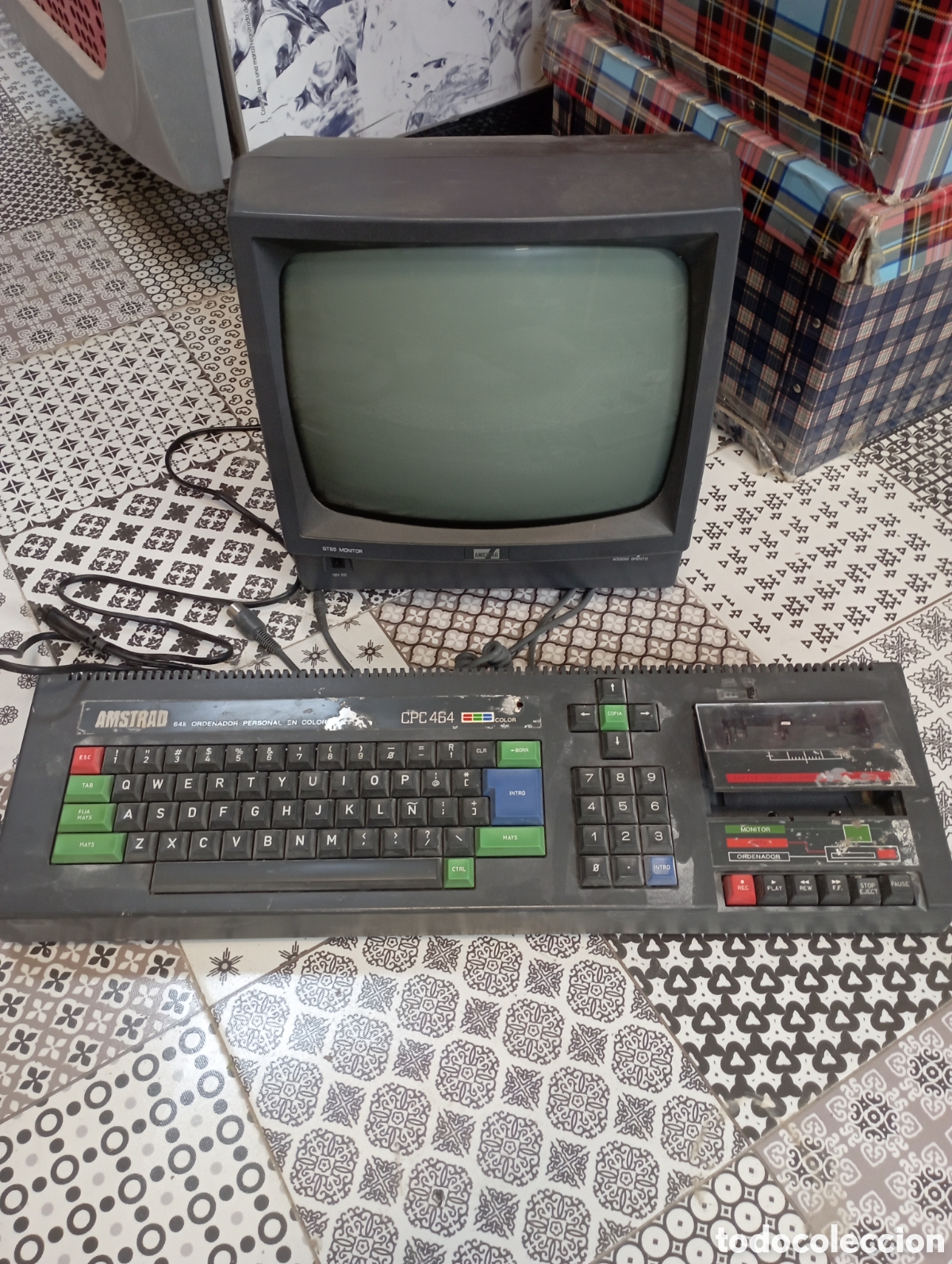 Videojuegos y consolas: AMSTRAD - TECLADO Y PANTALLA - DIFERENTE - LEER BIEN - Foto 1