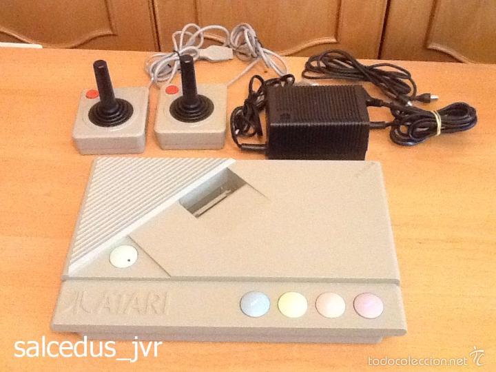 Videojuegos y consolas: Lote Consola Atari XE System Completa + Juegos Pac-Man y Missile Command En Buen Estado - Foto 2
