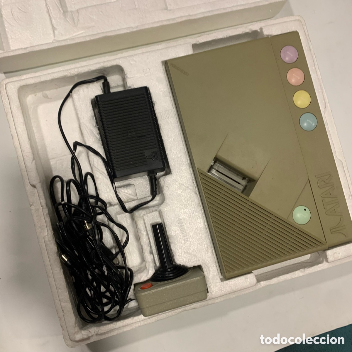 Videojuegos y consolas: Consola de 1987 atari xe completa en su caja - Foto 9