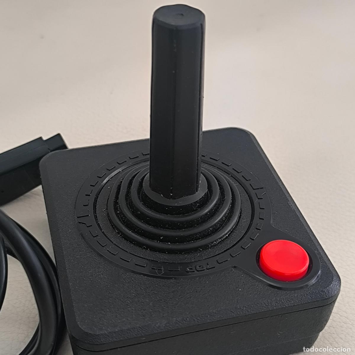 Videojuegos y consolas: Mando Retro Original Atari 2600 - Joystick 1 Bot&oacute;n - Foto 1