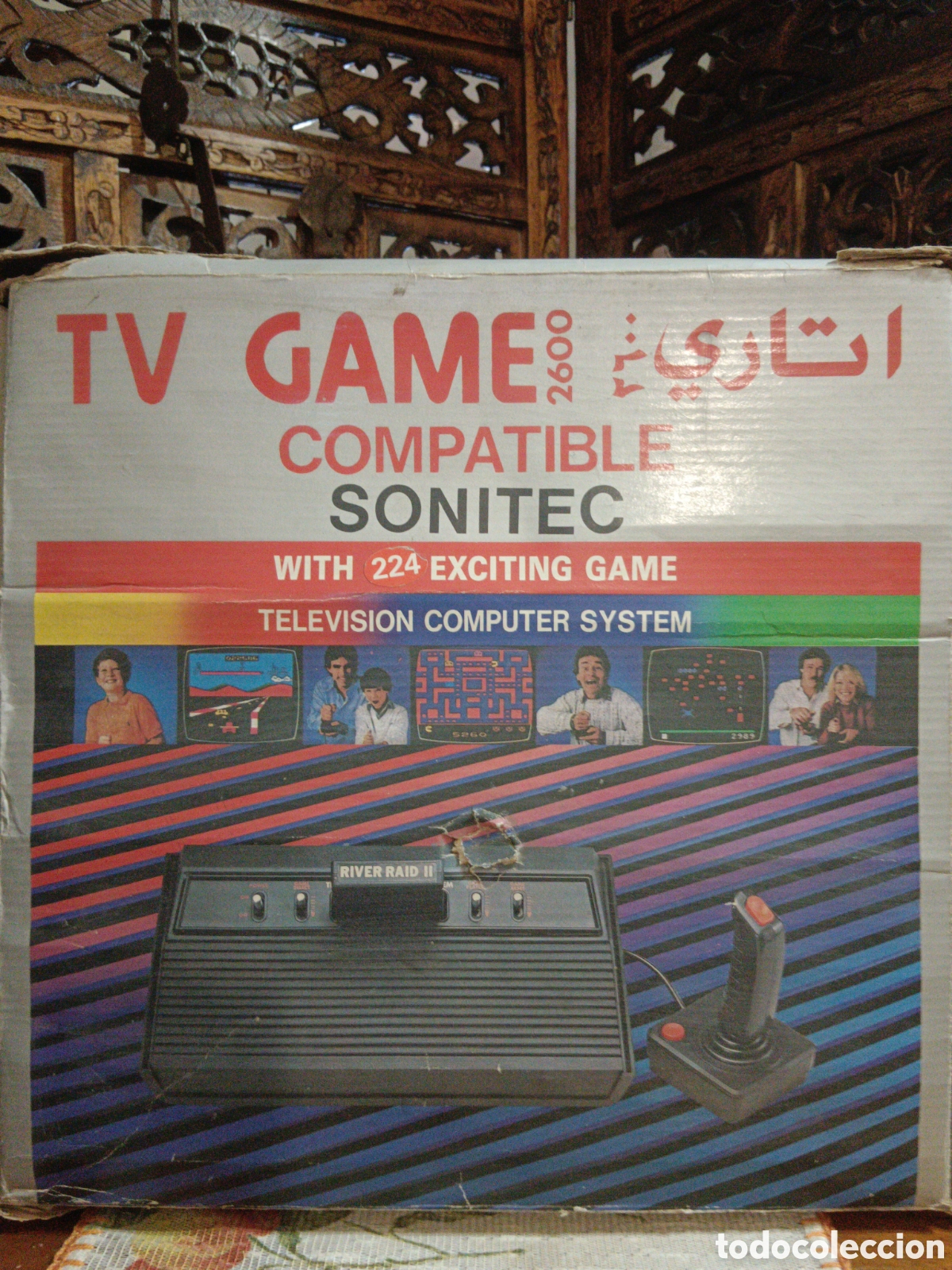 Videojuegos y consolas: Consola retro en su caja - Foto 2