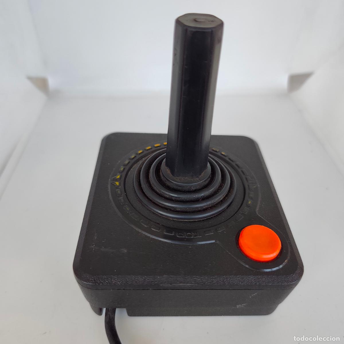 Videojuegos y consolas: Mando Retro Original Atari 2600 - Joystick 1 Bot&oacute;n