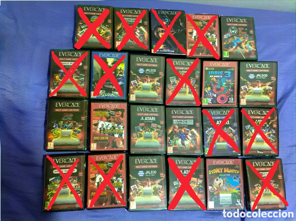 Video Games and Consoles: Colecci&oacute;n lote pack 10 Evercade Precintados.