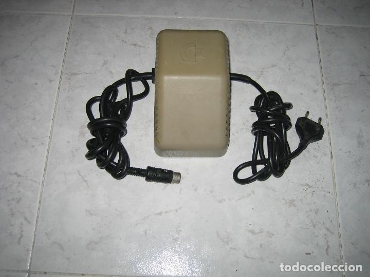 Videojuegos y consolas: Fuente de alimentaci&oacute;n para Comodore 64. Funciona. - Foto 1