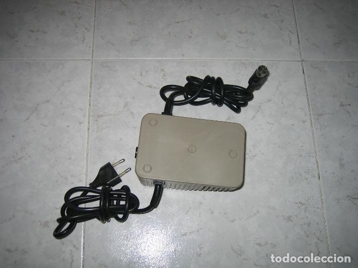 Videojuegos y consolas: Fuente de alimentaci&oacute;n para Comodore 64. Funciona. - Foto 2
