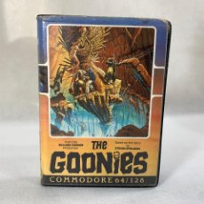 Videojuegos y Consolas: JUEGO CASSETTE - COMMODORE 64/128 - THE GOONIES + CAJA - AÑO 1985. Lote 402152134