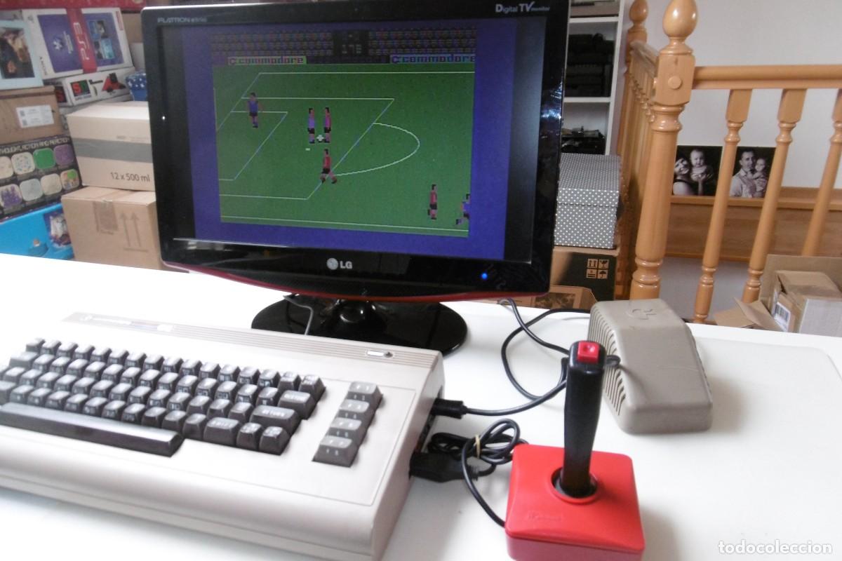Videojuegos y consolas: Joystick norma Atari Commodore Idealogic color Rojo Funcionamiento OK - Foto 1