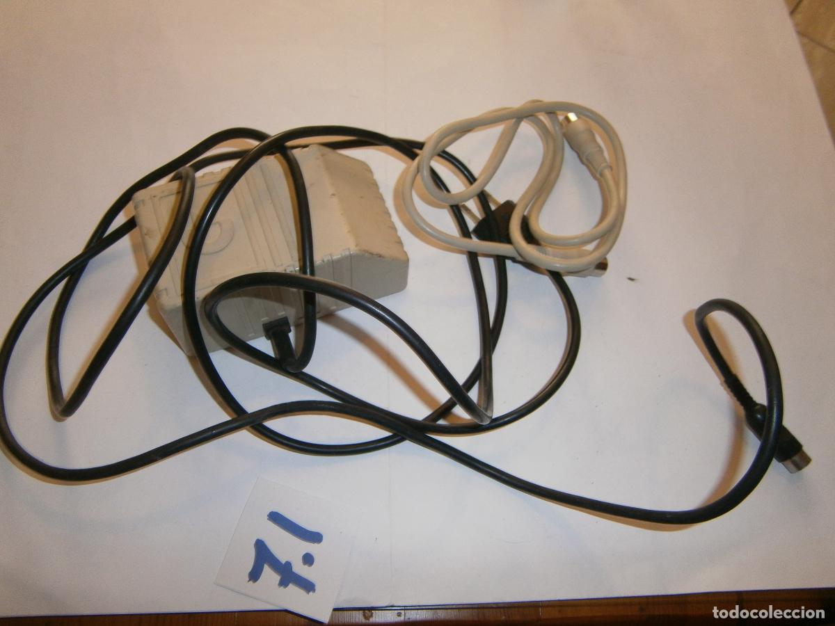 Videojuegos y consolas: ANTIGUO TRANSFORMADOR COMMODORE PARA COSOLA - Foto 2