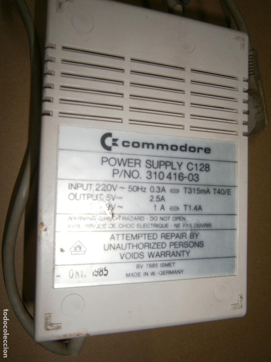 Videojuegos y consolas: ANTIGUO TRANSFORMADOR COMMODORE MOD. 128 CON CABLEADO - Foto 3