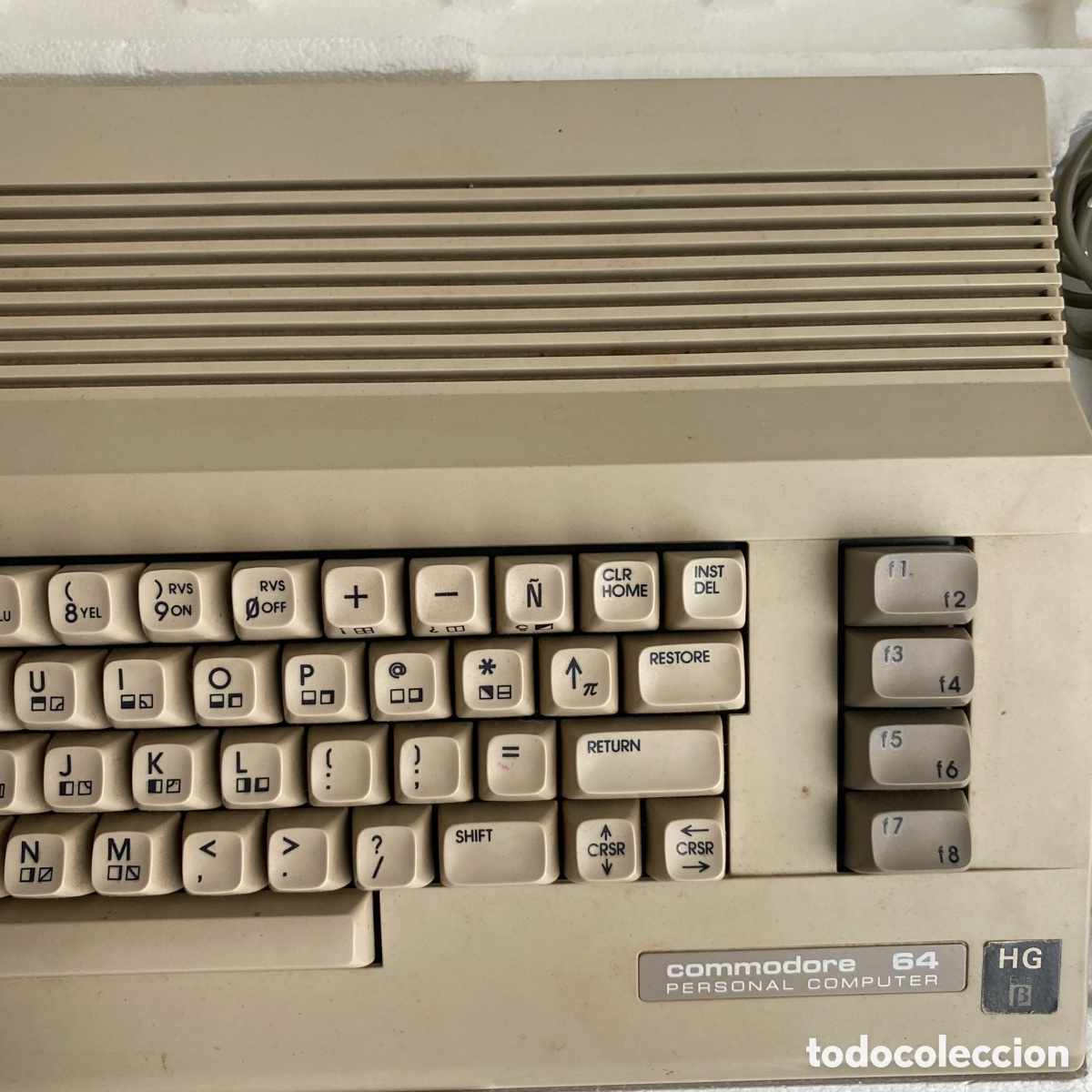 Videojuegos y consolas: Ordenador Commodore 64 en su caja y con corchos - Foto 4