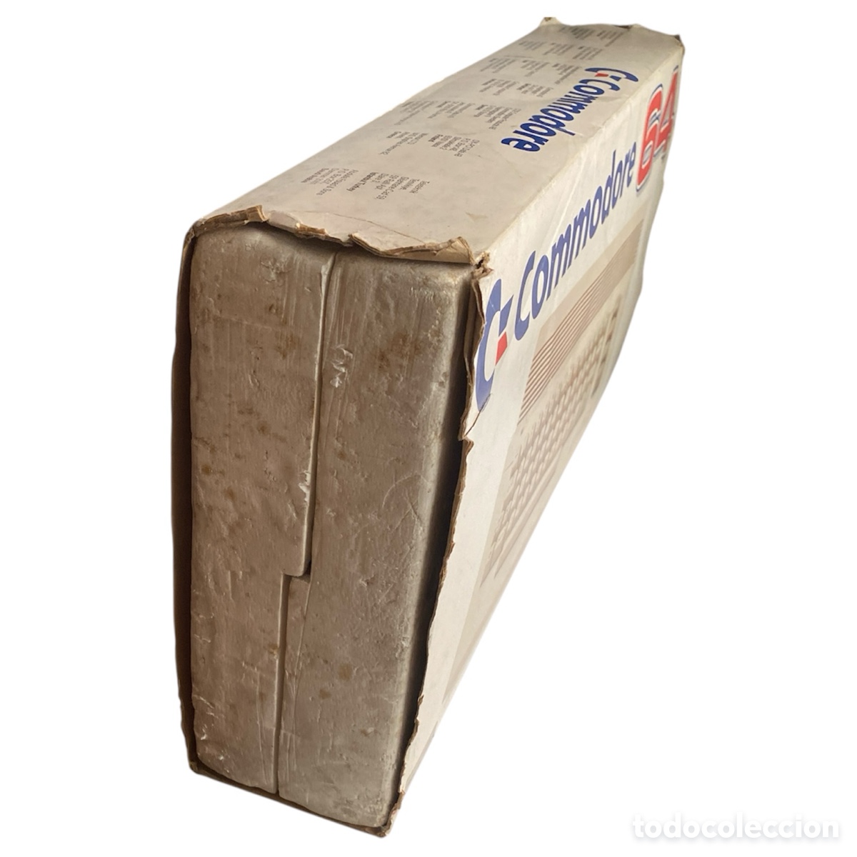 Videojuegos y consolas: Ordenador Commodore 64 en su caja y con corchos - Foto 17