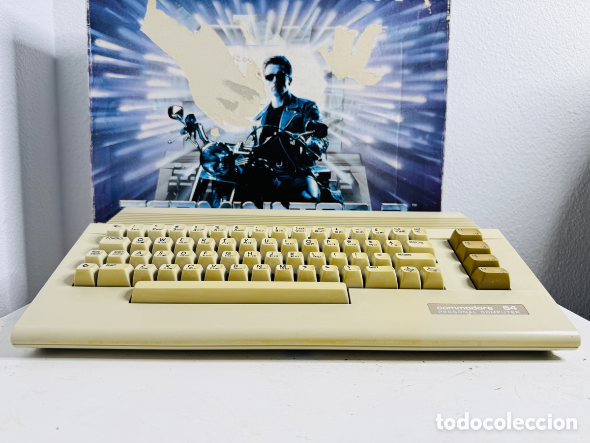 Videojuegos y consolas: Computadora Commodore 64 (C64C) en caja (edici&oacute;n Terminator 2) Sin Probar - Foto 4