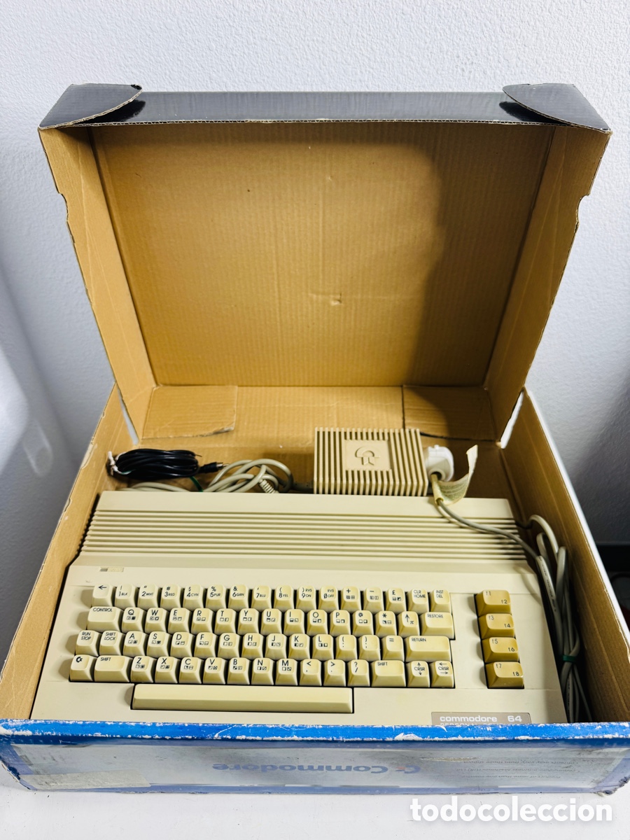 Videojuegos y consolas: Computadora Commodore 64 (C64C) en caja (edici&oacute;n Terminator 2) Sin Probar - Foto 10