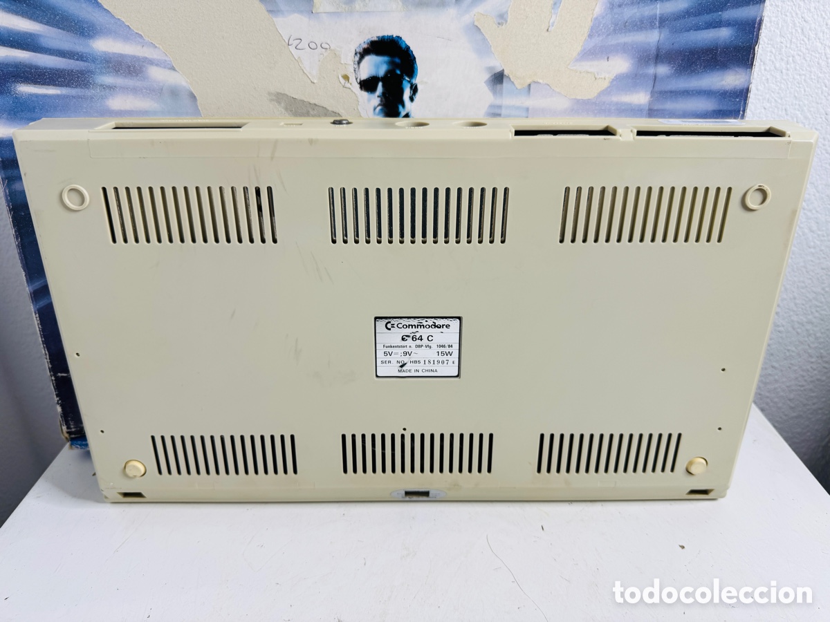 Videojuegos y consolas: Computadora Commodore 64 (C64C) en caja (edici&oacute;n Terminator 2) Sin Probar - Foto 17