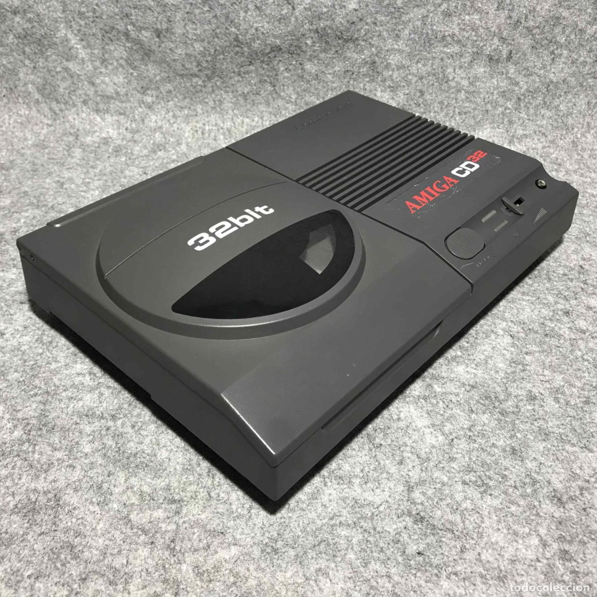Videojuegos y consolas: CONSOLA COMMODORE AMIGA CD32+AV+FUENTE COMPATIBLE - Foto 3