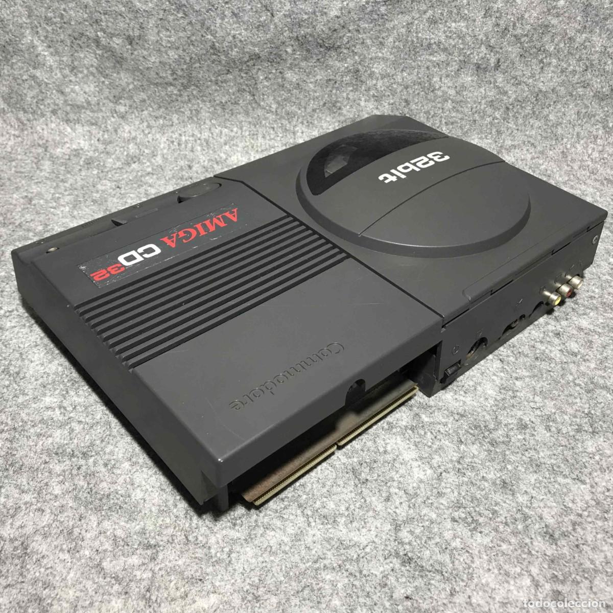 Videojuegos y consolas: CONSOLA COMMODORE AMIGA CD32+AV+FUENTE COMPATIBLE - Foto 4