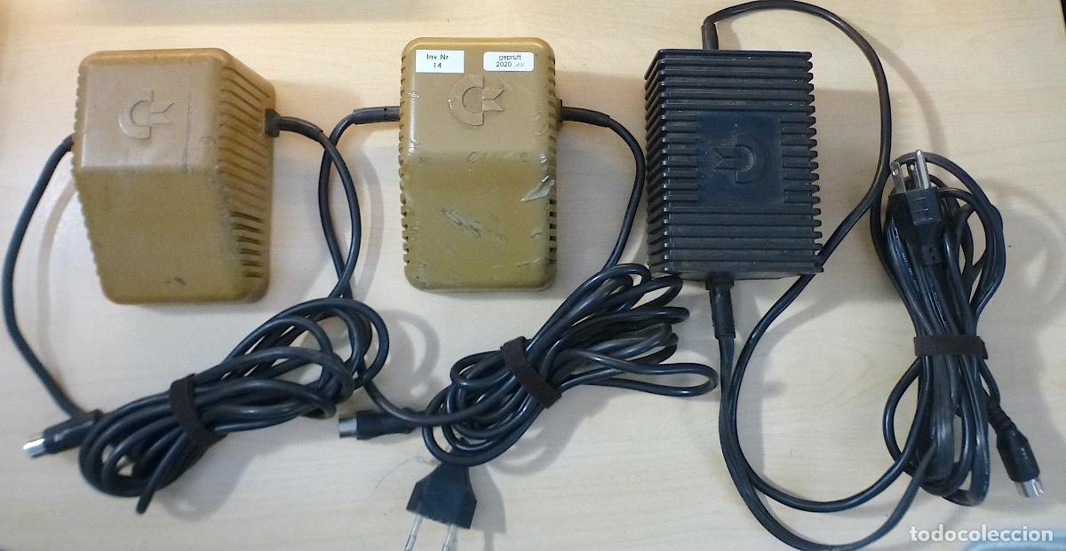 Videojuegos y consolas: Lote alimentadores ordenadores Commodore 64 y VIC-20